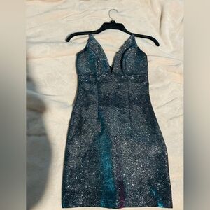 Elegant Glittering Evening Dress